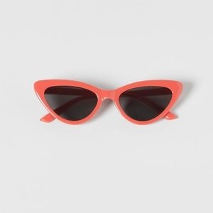 CAT eye sunglasses In Red